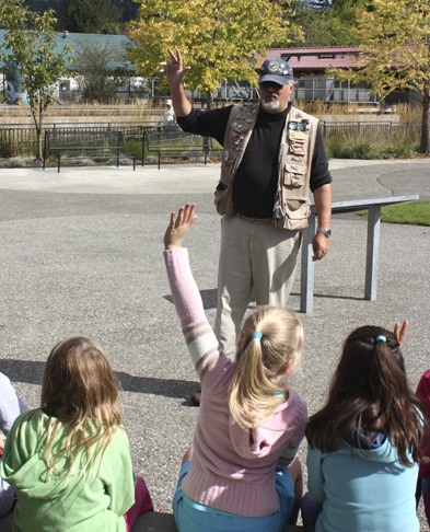 F.I.S.H. Docent and Board Member Kevin Boze answers questions from Eastridge Elementary students during a pre-Salmon Days hatchery tour.