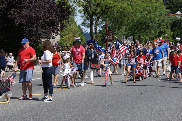 Kids and pets kicked off the Fourth of July celebrations in Issaquah on Friday.