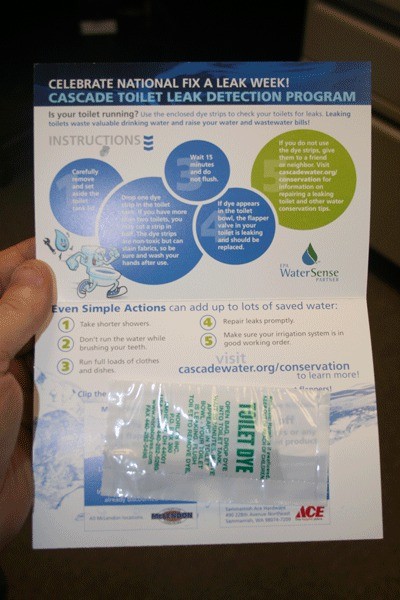 Cascade Water Alliance and the City of Issaquah are mailing water conservation advisories and toilet leak kit with dye packs to all Issaquah residents.