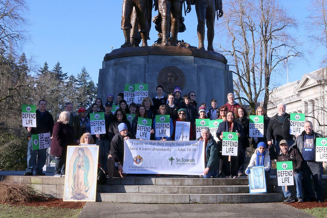 Issaquah eighth graders rally at pro-life event in Olympia