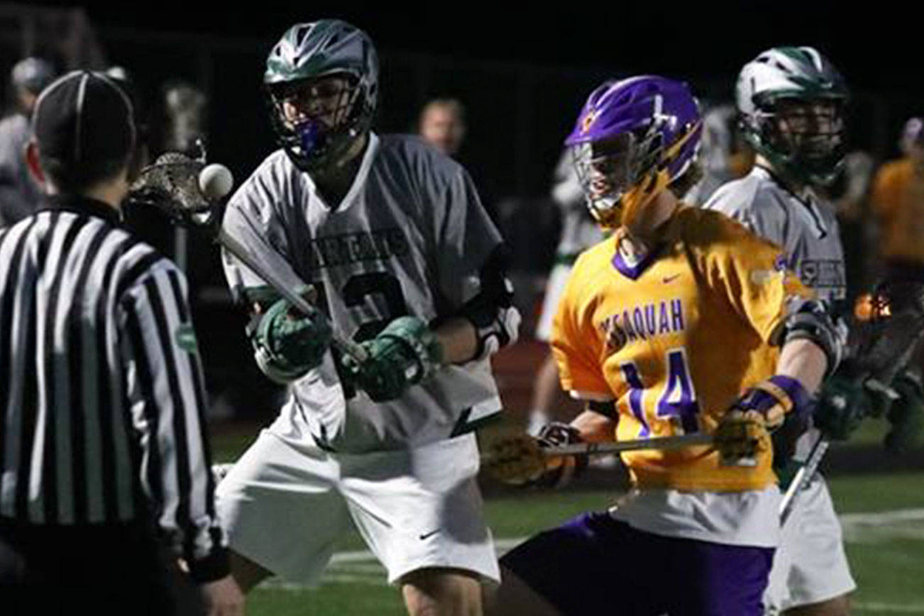 Skyline captures win against Issaquah in rivalry showdown