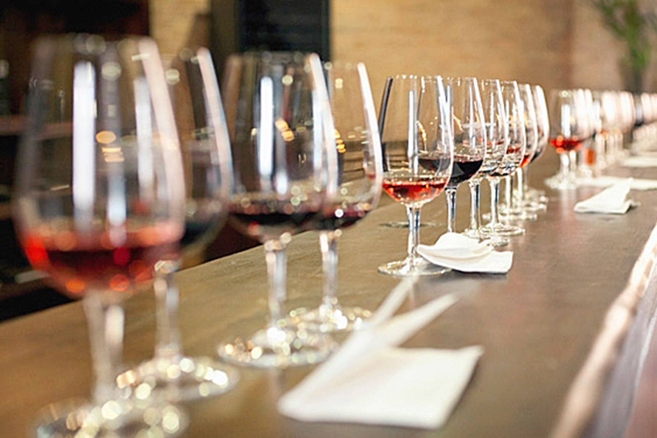 New Issaquah Chamber event takes drink tasting, shopping to Highlands