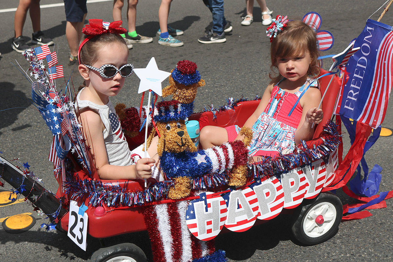 Many of the wagons carrying kids were decorated to celebrate American independence. Nicole Jennings/staff photo