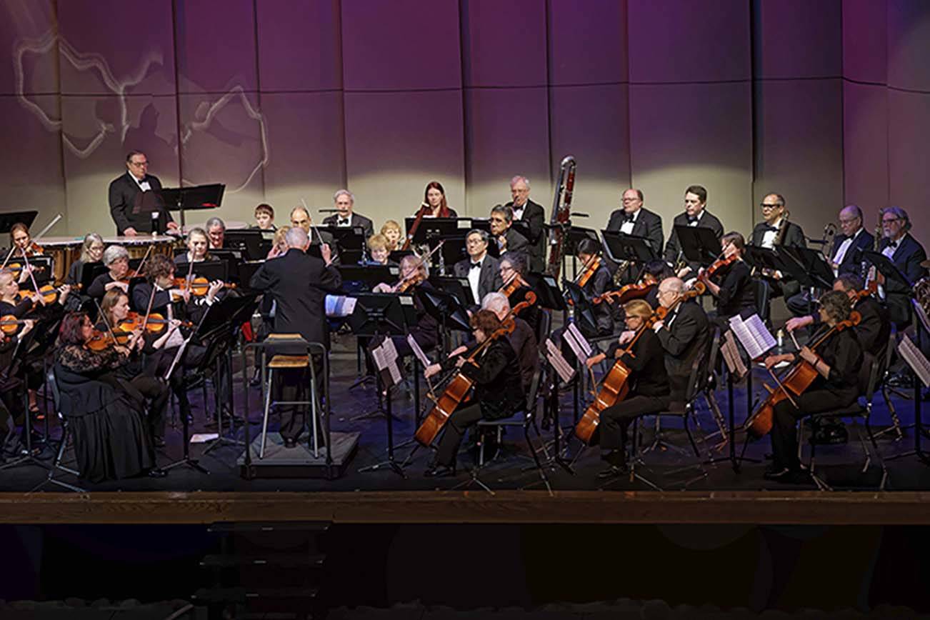 Issaquah Philharmonic Orchestra unites friends through love of music