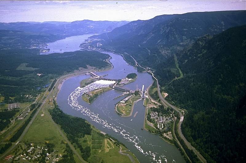 Aerial view of Columbia River and the Bonneville Dam. Courtesy of U.S. Army Corps of Engineers