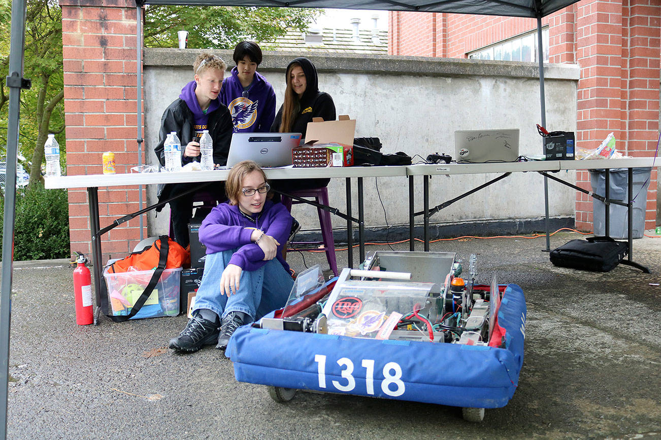 FIRST Robotics students show off their creations at Salmon Days