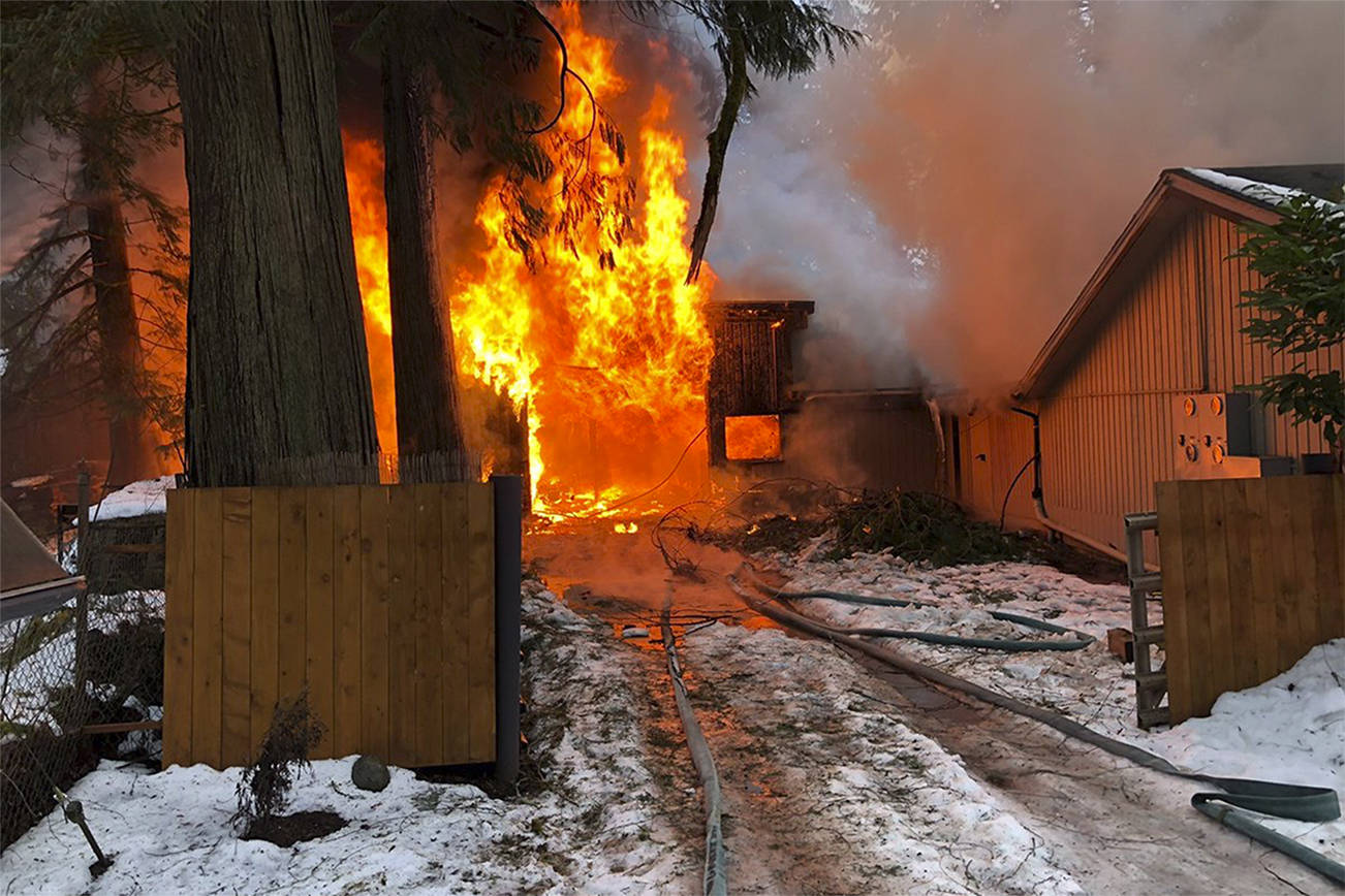 Two firefighters injured, 50 children evacuated during Issaquah blaze