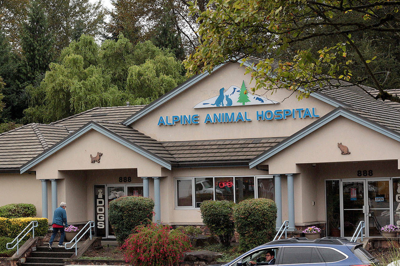 Natalie DeFord/staff photo                                Alpine Animal Hospital, located at 888 NW Sammamish Rd in Issaquah, no longer offers 24-hour emergency services.