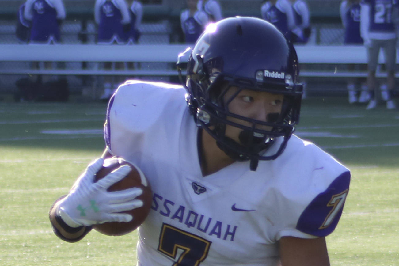 Issaquah season ends with 42-25 KingCo football playoff loss to North Creek