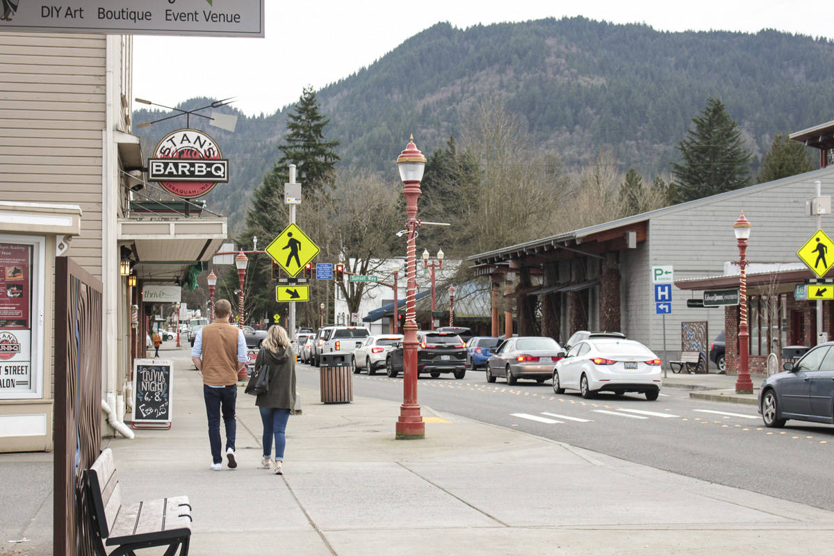 An afternoon on Front Street in downtown Issaquah. Natalie DeFord/Staff Photo