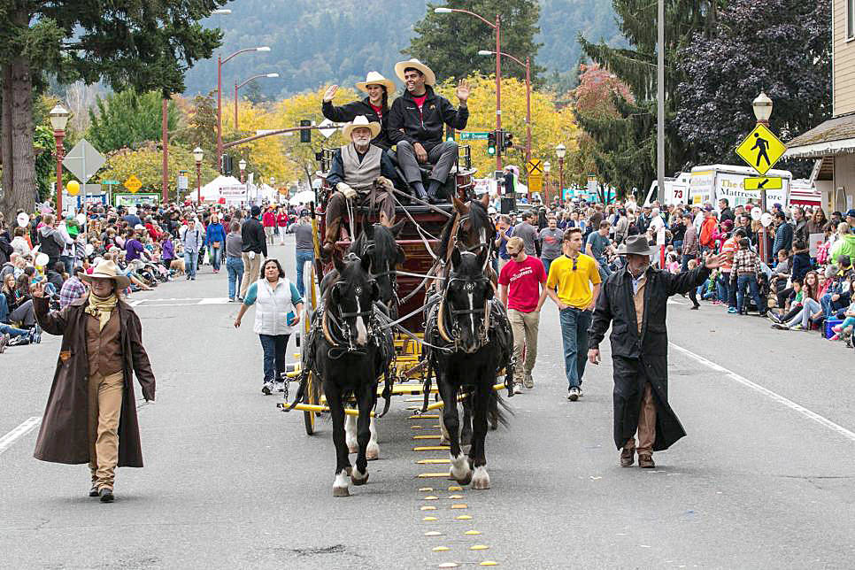 Salmon Days festival. Photo by Greater Issaquah Chamber of Commerce