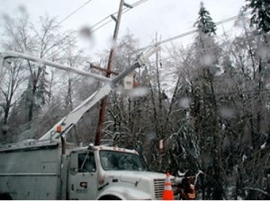 Forecasters fear a mix of rain and high winds Monday night will cut power to local residents.
