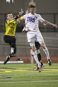 Issaquah beat Ballard 1-0 in a 4A KingCo soccer game