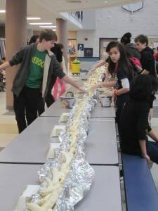 Making the banana split involved using 20 gallons of ice cream