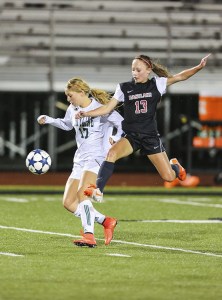 Skyline defender Natalie Neumiller