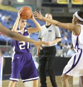 Issaquah's Domi Mendezona