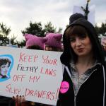 Issaquah mothers, daughters among 200,000 marchers at Seattle Women’s March