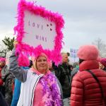 Issaquah mothers, daughters among 200,000 marchers at Seattle Women’s March