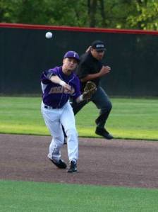 Issaquah High third baseman Alec Cordova makes a play on Tuesday. Andy Nystrom, Reporter Newspapers