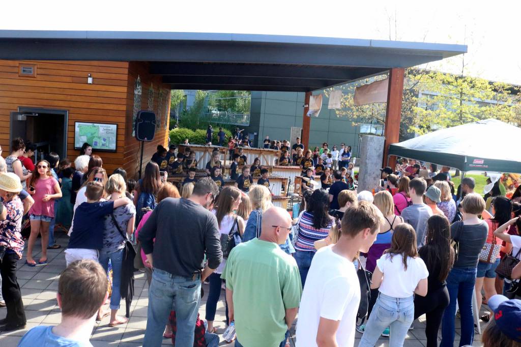 Sammamish Farmers Market in its 10th season