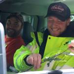 Sammamish woman aims to hand out roses to strangers every day for a year