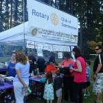 Funaddicts kick off Sammamish’s summer Concerts in the Park | Photos