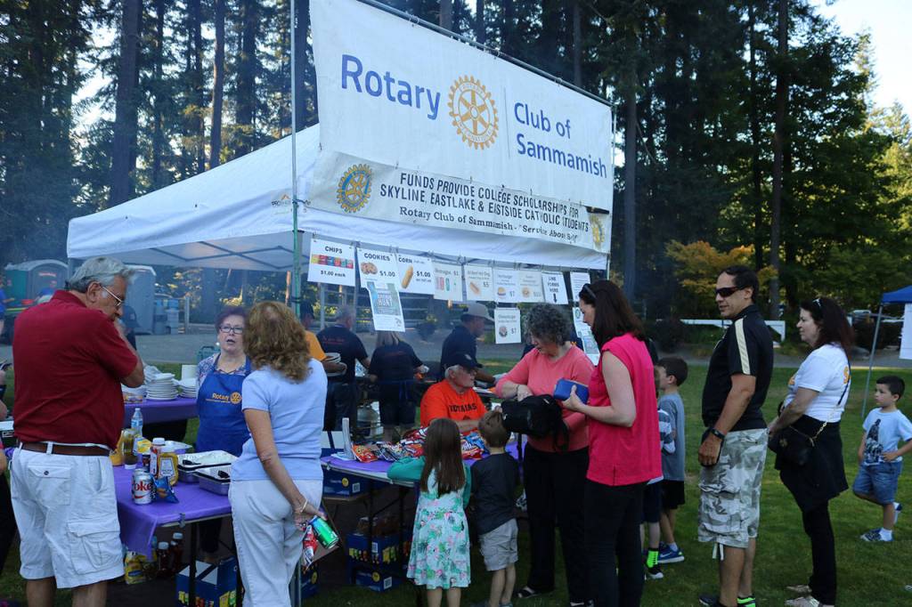 Funaddicts kick off Sammamish’s summer Concerts in the Park | Photos