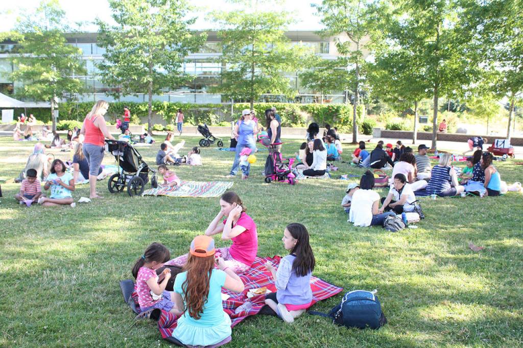 Sammamish Farmers Market July 19 | Photos