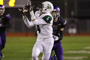 Photo courtesy of Jim Nicholson                                The Puyallup Vikings football team is no longer undefeated.                                The Skyline Spartans snapped Puyallup&rsquo;s six game-winning streak, earning a 45-21 win in a non-league contest between Class 4A state contenders on Oct. 13 at Sparks Stadium in Puyallup. Skyline improved their overall record to 5-2 with the victory. Christopher Johnson (pictured) hauls in a deep pass behind the Puyallup secondary in the non-league matchup on Oct. 13.