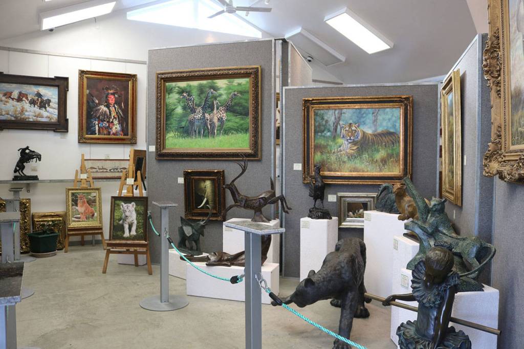 The art gallery features paintings and sculptures of animals by local artists. Nicole Jennings/staff photo