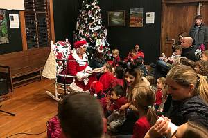 Caroling at Historic Train Depot | Photos