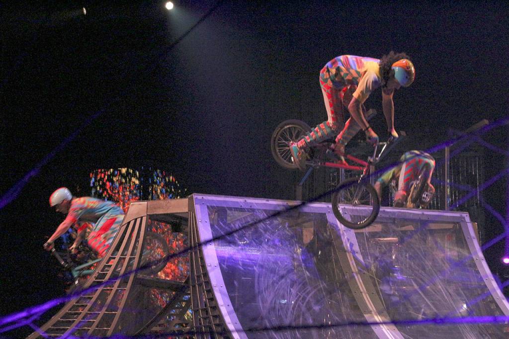 Cirque du Soleil dazzles audience with new ‘VOLTA’ show