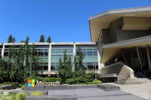 Microsoft’s stock less severely affected than Apple’s, Amazon’s