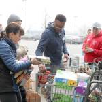 Food Drive held for Coast Guard members affected by government shutdown