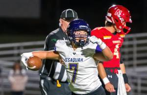 Eagles come away with 7-6 victory over Knights