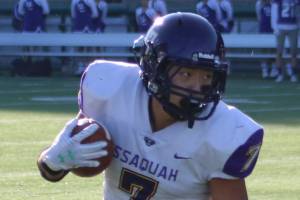 Issaquah season ends with 42-25 KingCo football playoff loss to North Creek