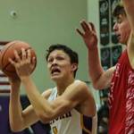 Issaquah basketball teams pick up wins on the hardwood
