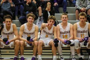 Issaquah boys season ends on buzzer-beater