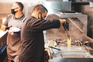 Enzos Bistro and Bar/Justin Oba